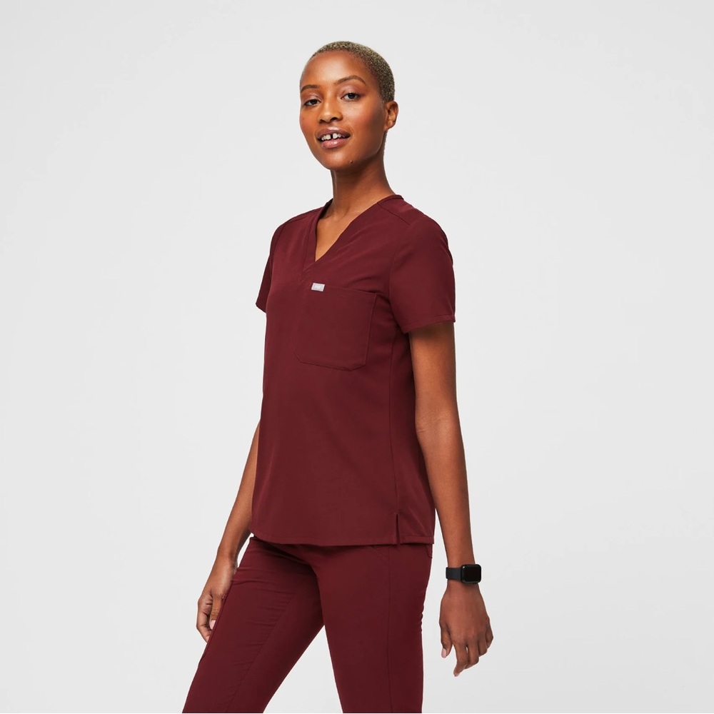 Figs Women's Scrub Set Burgundy